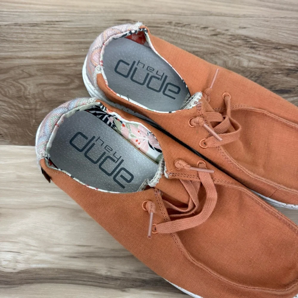 Hey Dude Women's Orange Flats - Picture 3 of 6